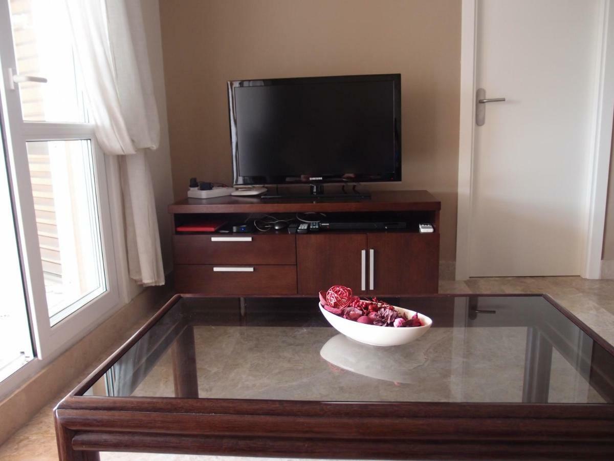 Luxury In With Free Secure Parking Apartment Almerimar