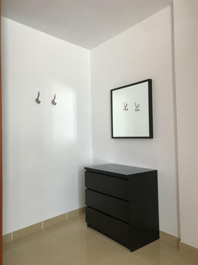 Sevilla 44 *