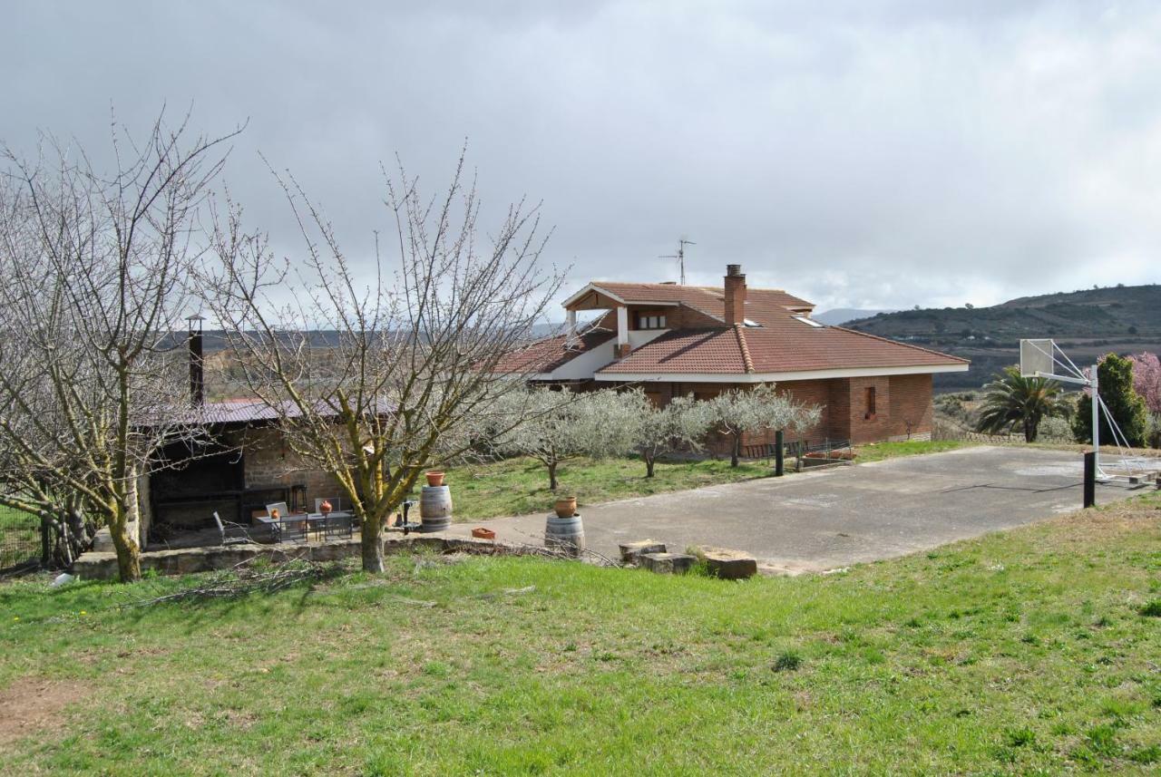 Casa Pichon Etxea Farm stay La puebla de Labarca