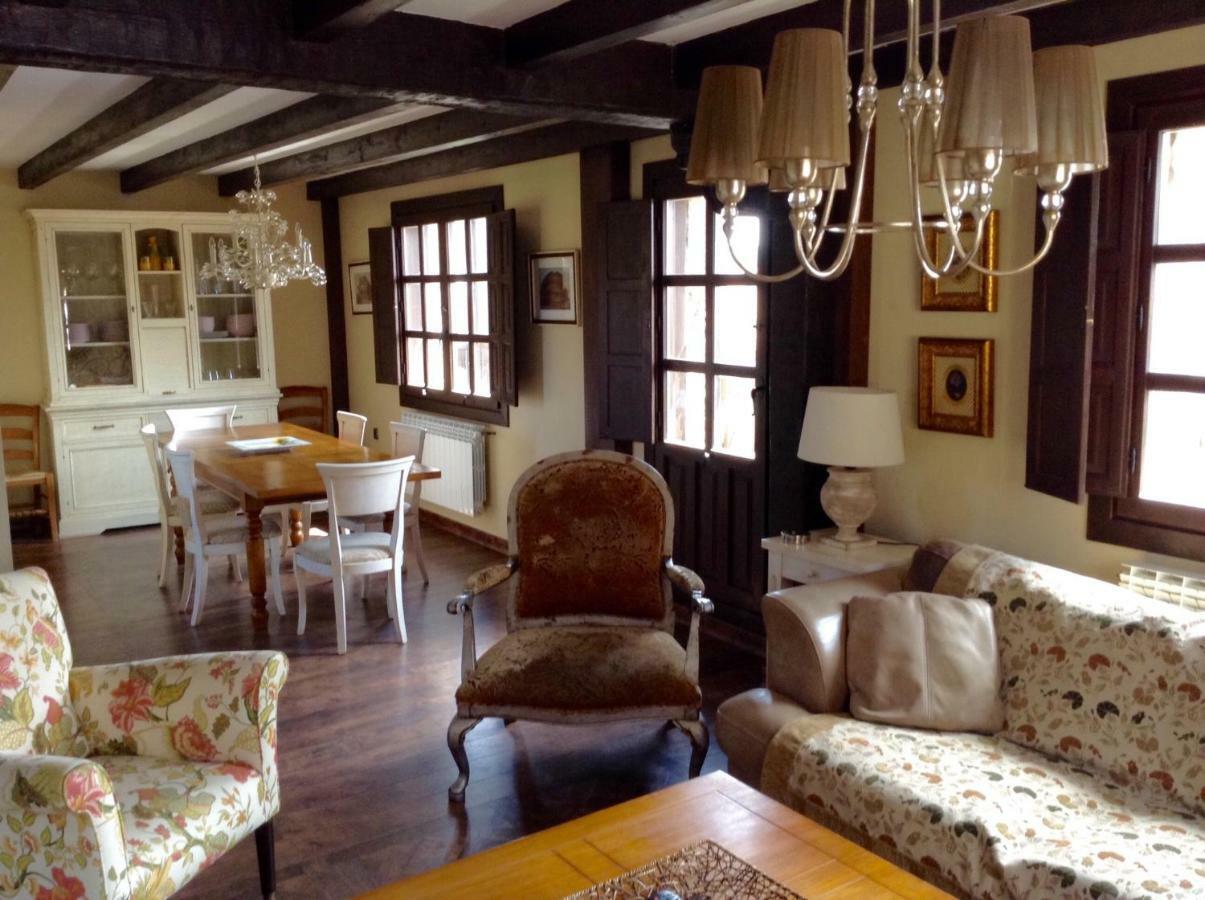 Casa Rural El Concejo De Country house