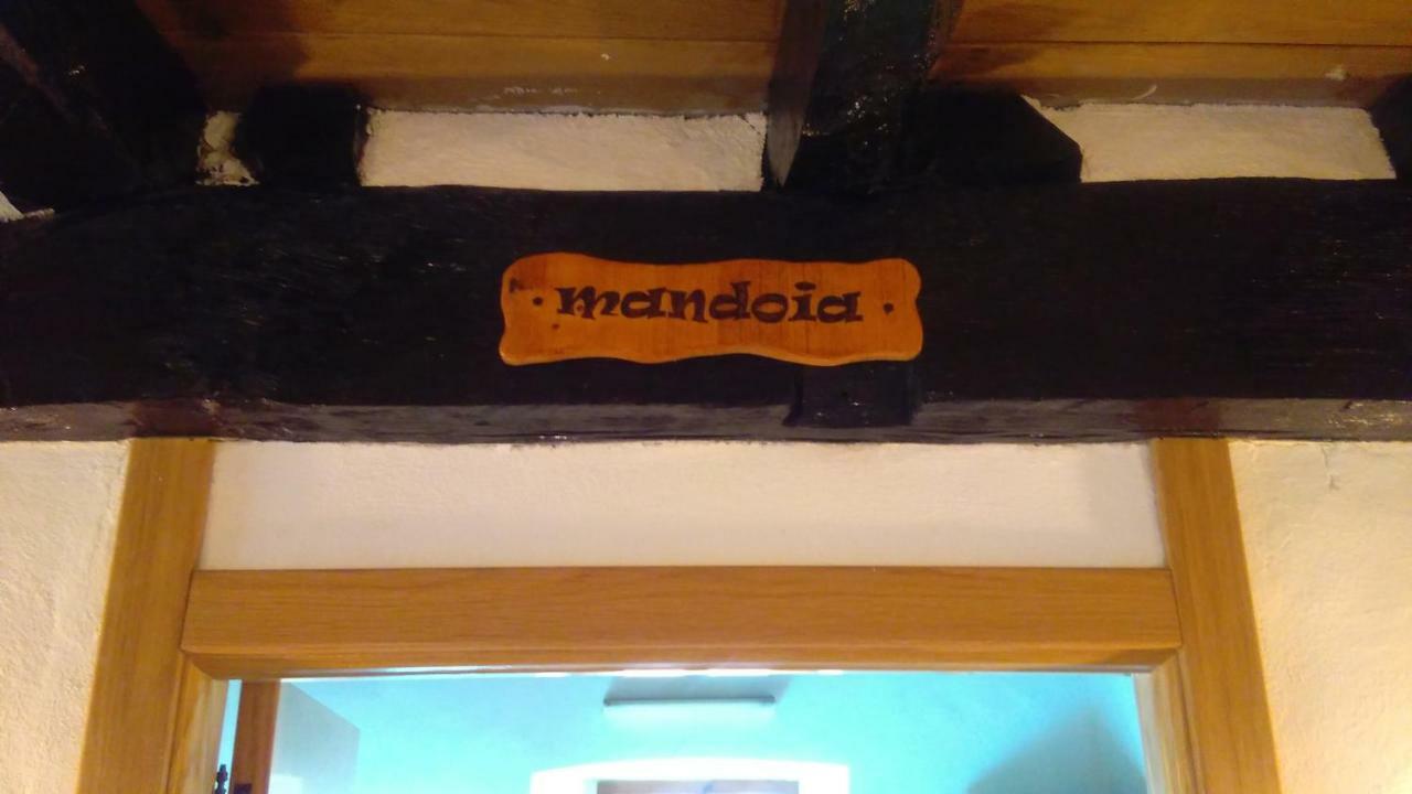 Mandoia Aterpetxea Hostel *