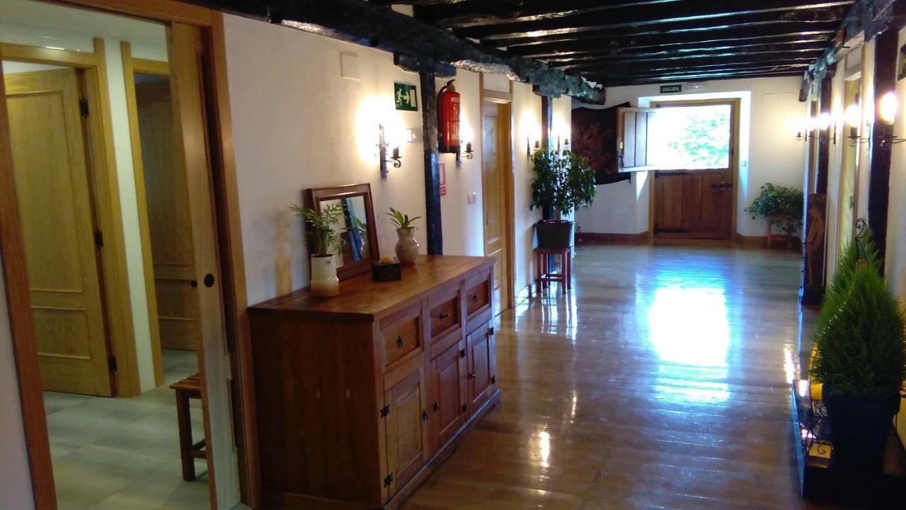 Mandoia Aterpetxea Hostel *