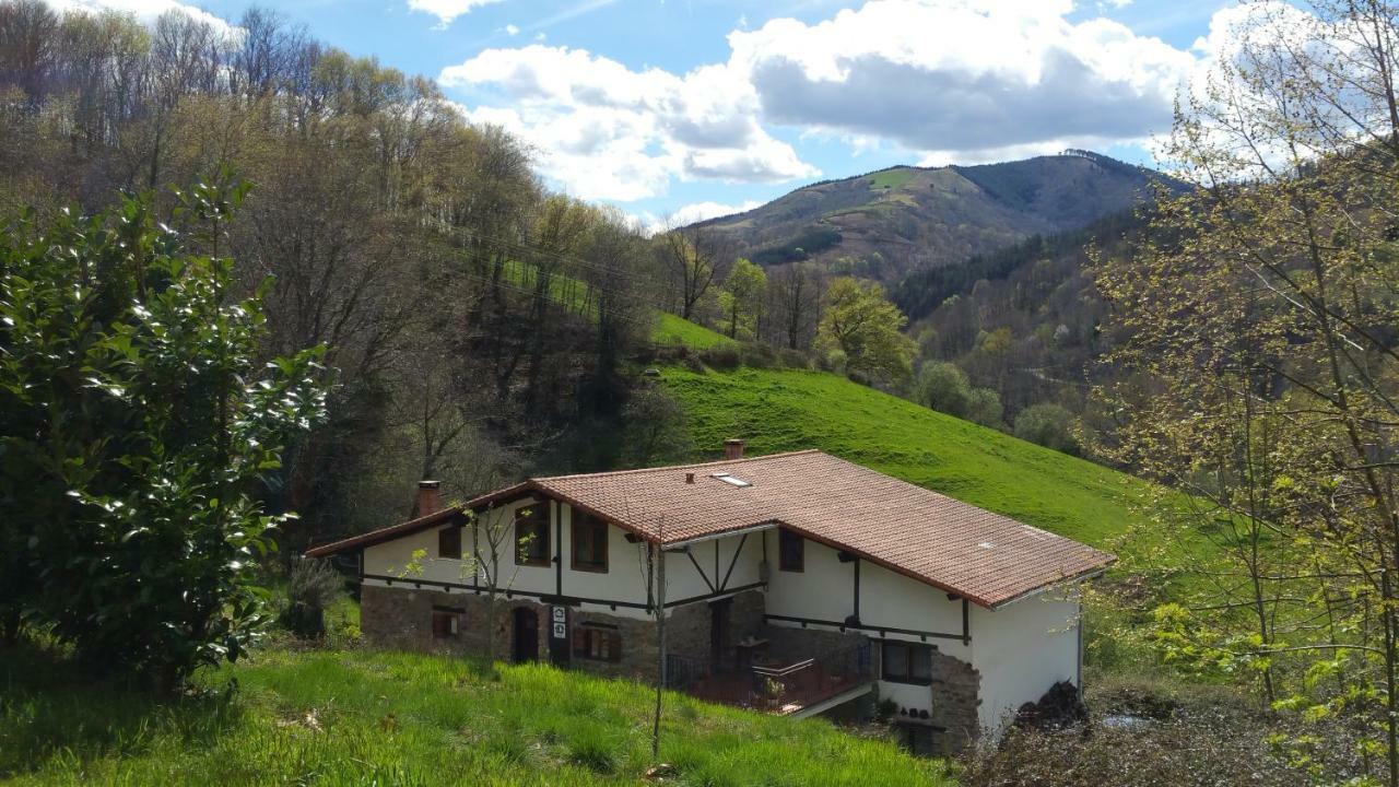 Casa Rural Pikukoborda (adults Only) Bed & Breakfast Lesaka