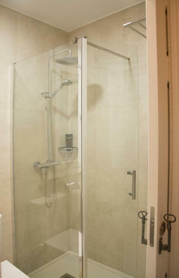 Visitor's Book Apartment