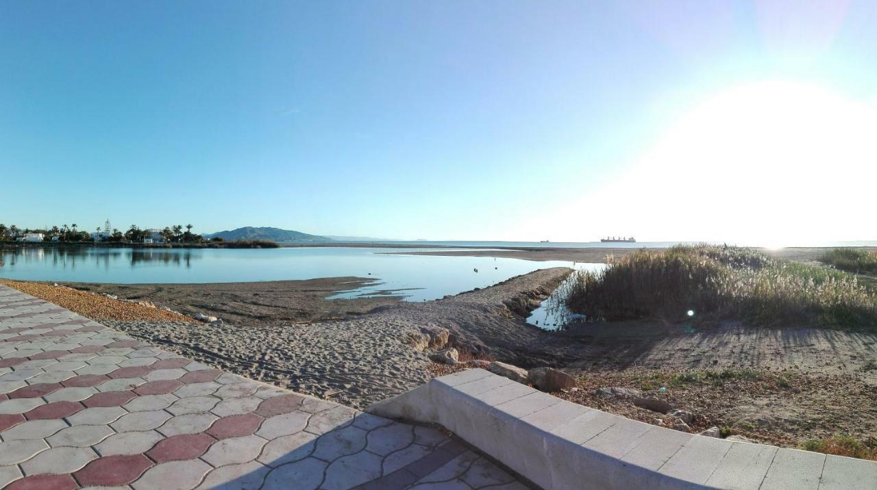 Pueblo Laguna 7 * Vera