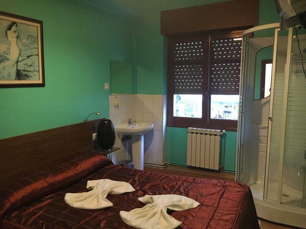 Hostal Goias * Oviedo