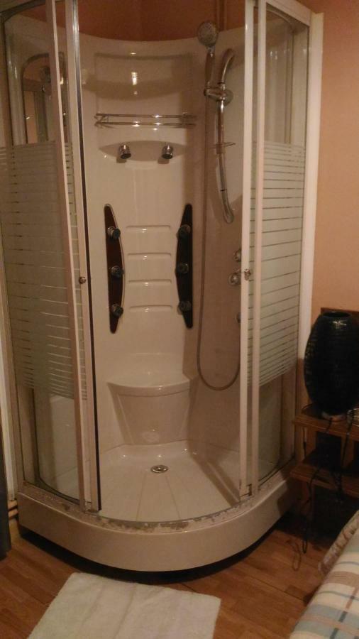 Hostal Goias Guest house