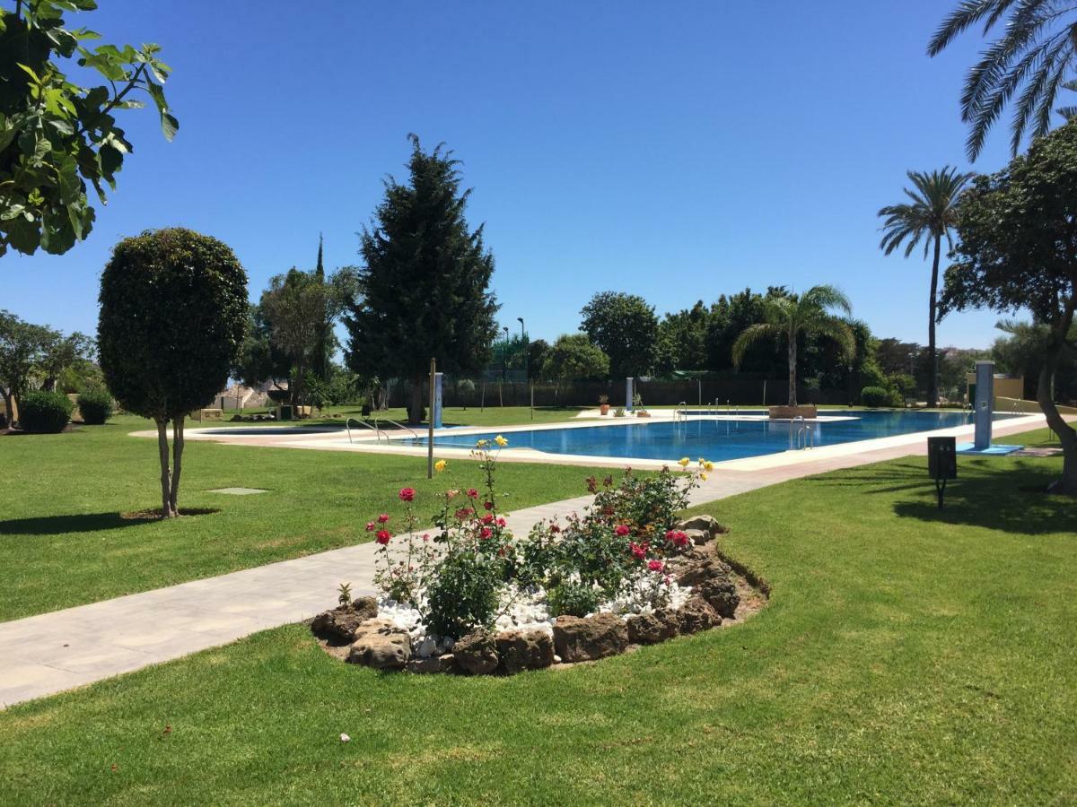Apartamento Cerca De La Playa Y Campo De Golf Con Piscina Apartamento