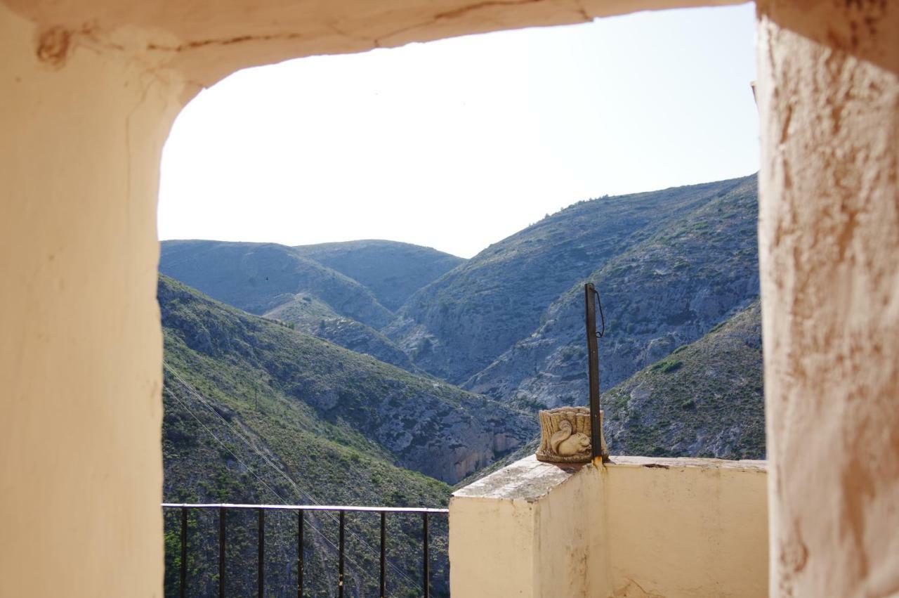 Casa Rural La Llar De Laura *