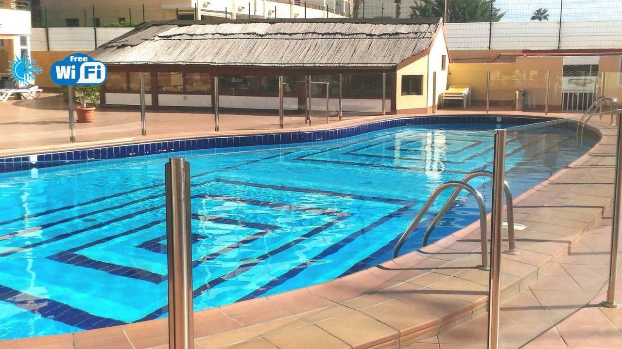 Aircon Pool View Nr Yumbo Apartamento