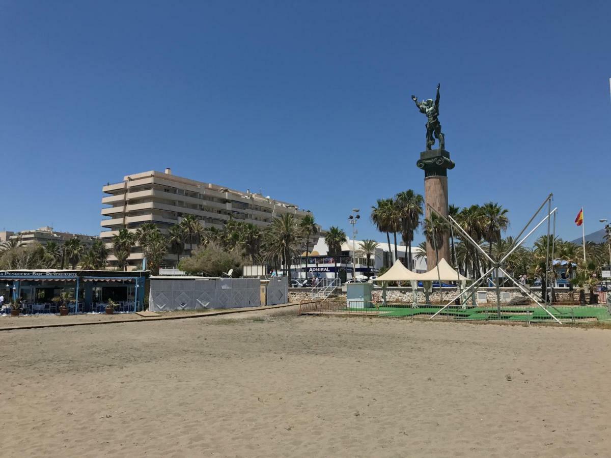 Marina Banus - Frontline Beach - Puerto Banus *