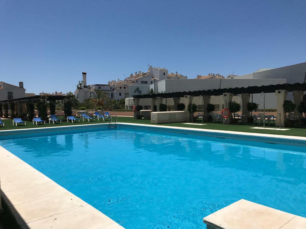 Apartamento Marina Banus - Frontline Beach - Puerto Banus *