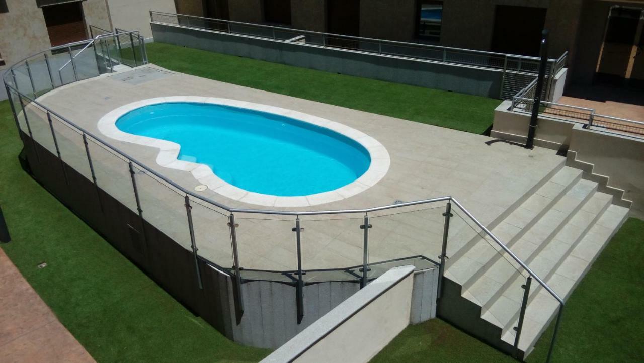 Littore Tormes Con Parking, Aa Y Piscina Apartamento *