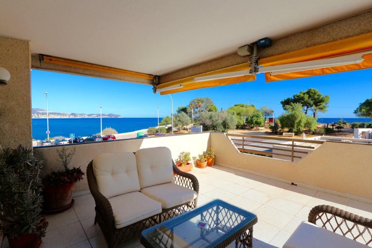 In With 3 Bedrooms And 2 Bathrooms. Apartment Calpe