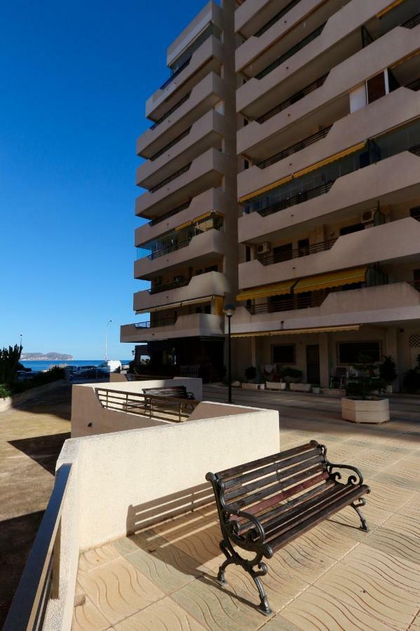 In With 3 Bedrooms And 2 Bathrooms. Apartment Calpe