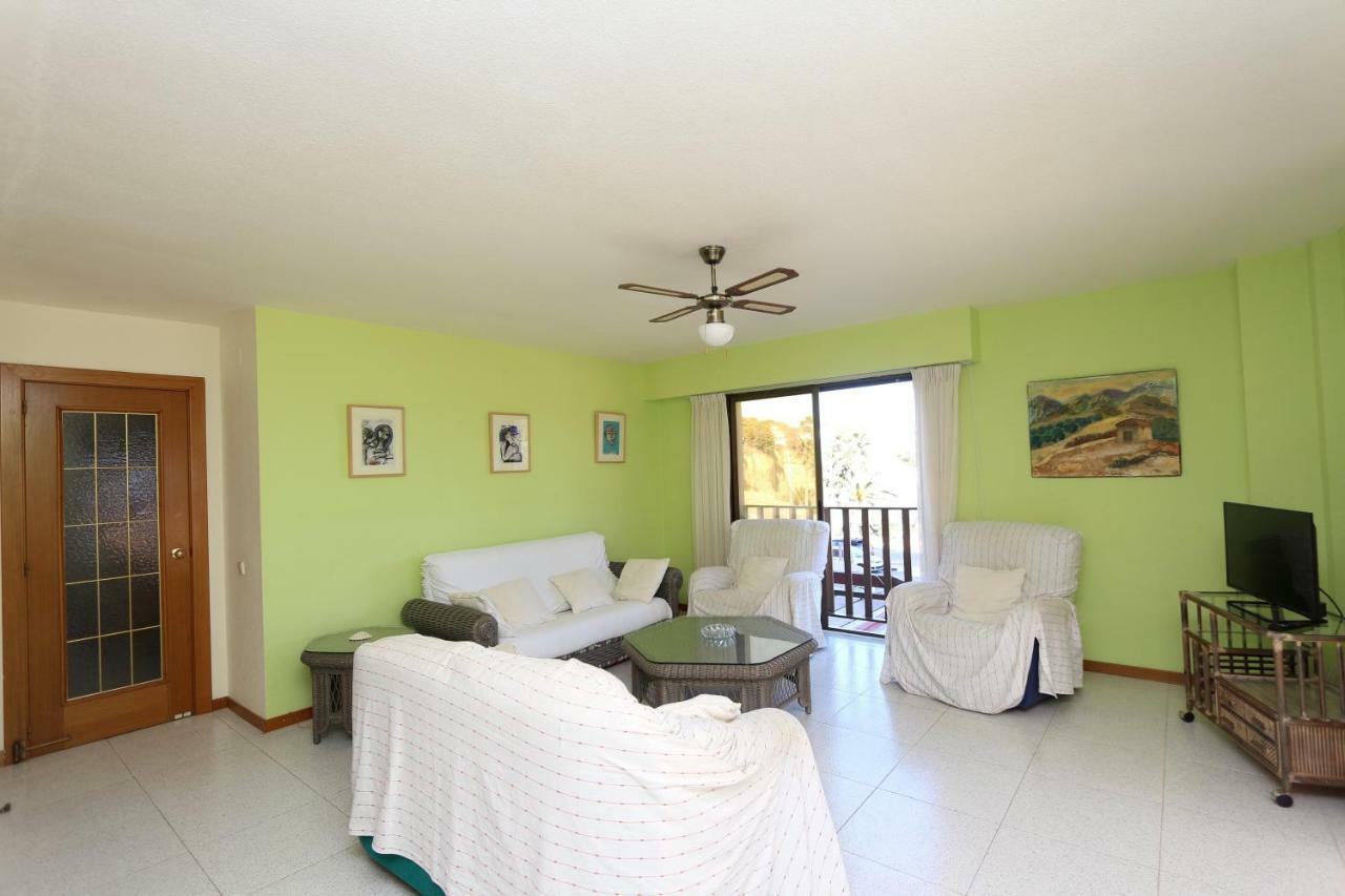 Apartment In With 3 Bedrooms And 2 Bathrooms. *