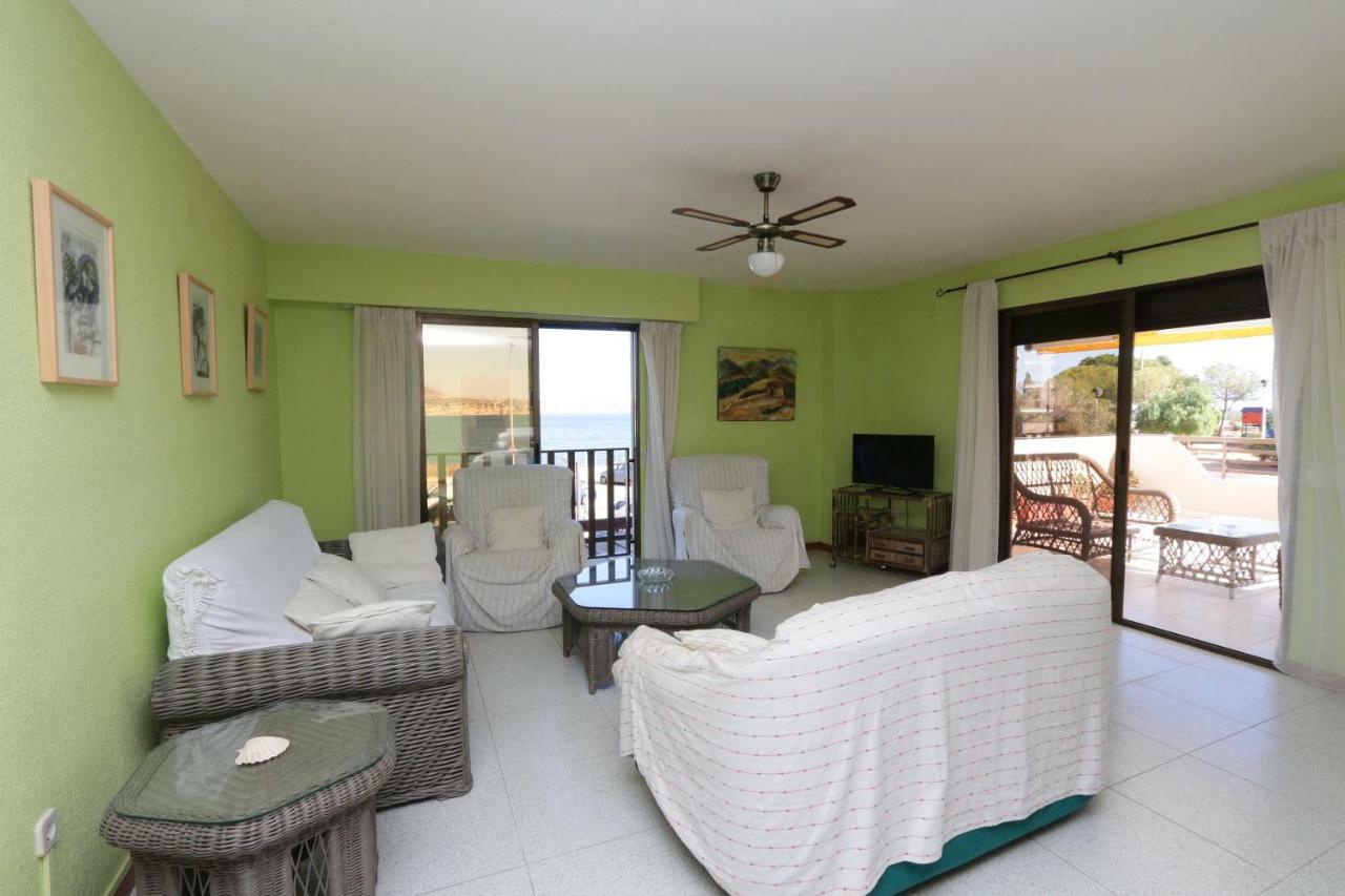 In With 3 Bedrooms And 2 Bathrooms. * Calpe