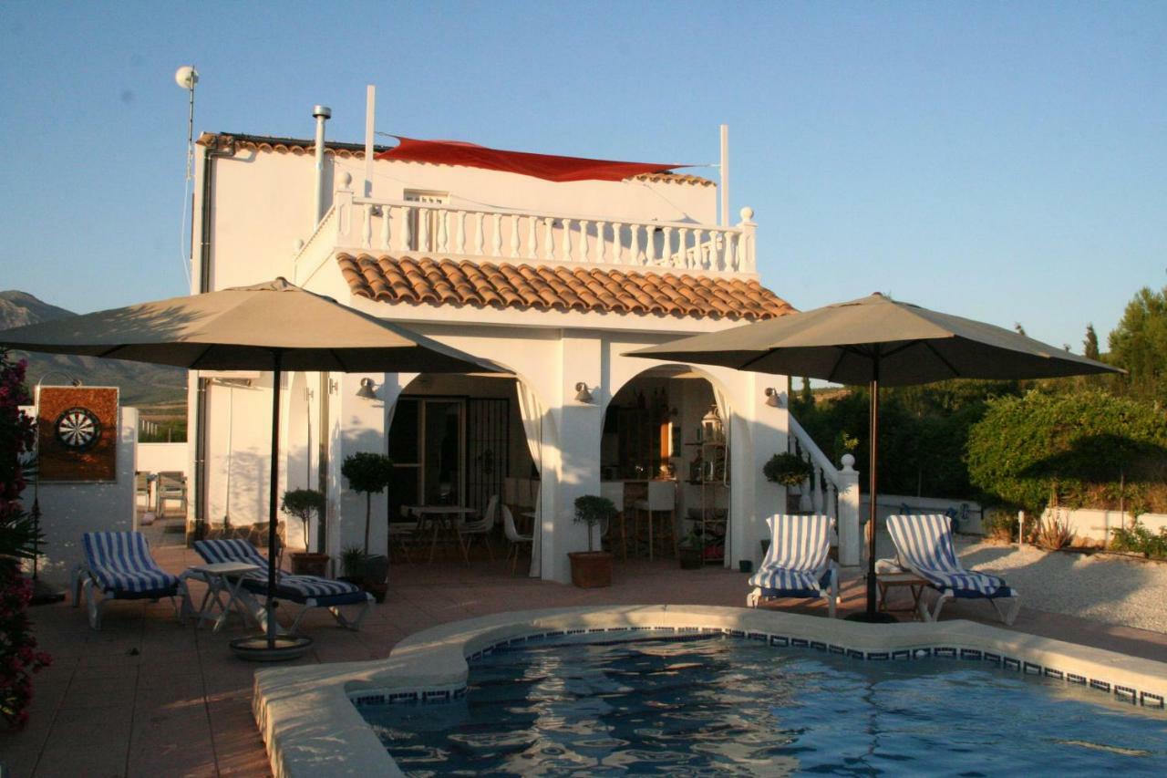 Homestay Casa Alegria Las Encebras