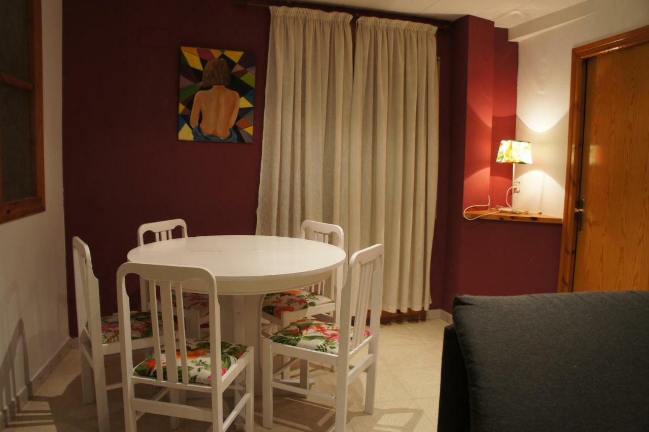 González Montsec Montrebei Apartamento *