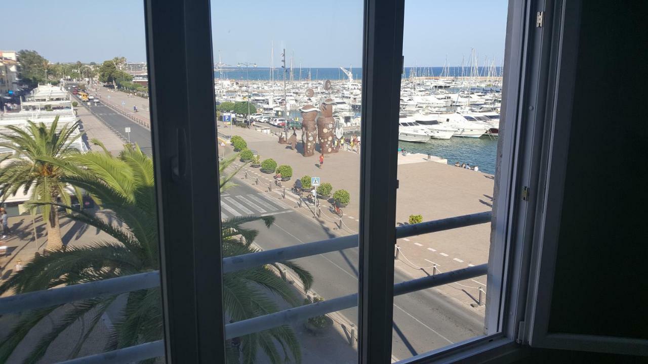 Marina Port