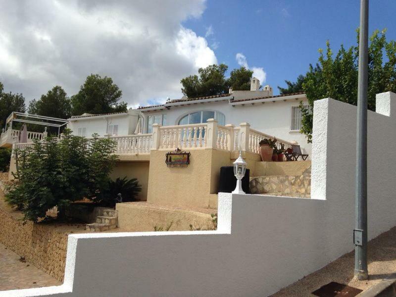 Altea Bungalow 6p Villa
