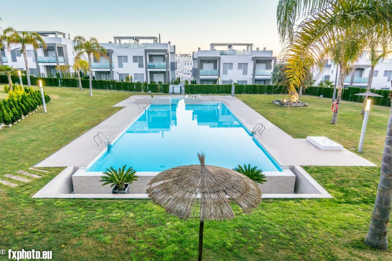 Eluxuria Sunny Apartment