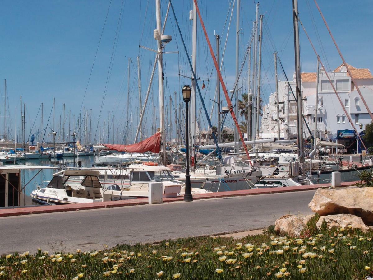 Luxury In With Free Secure Parking Apartment Almerimar
