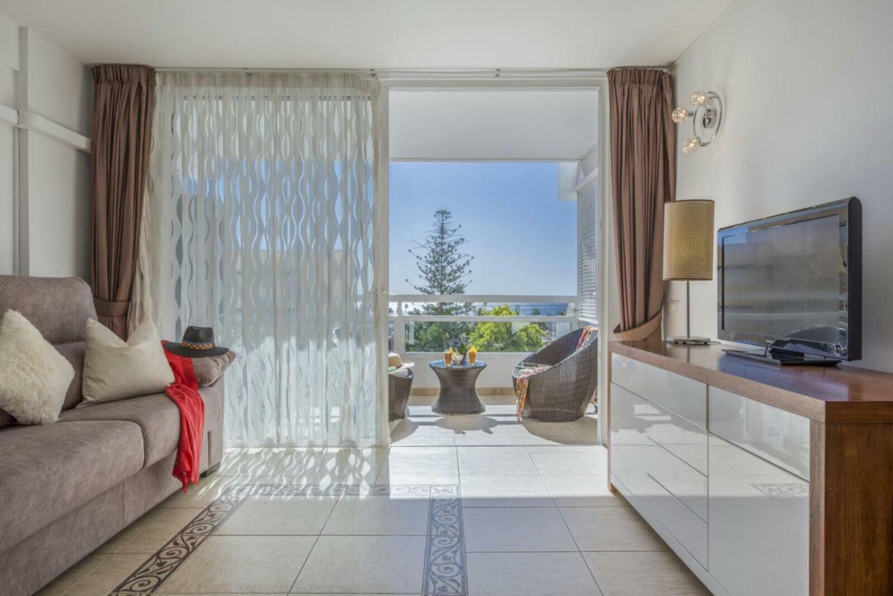 307 Bright, Sea View, Air Conditioning With Swimming Pool *