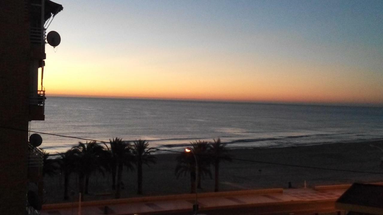 Playa & Parking Wifi Apartment *