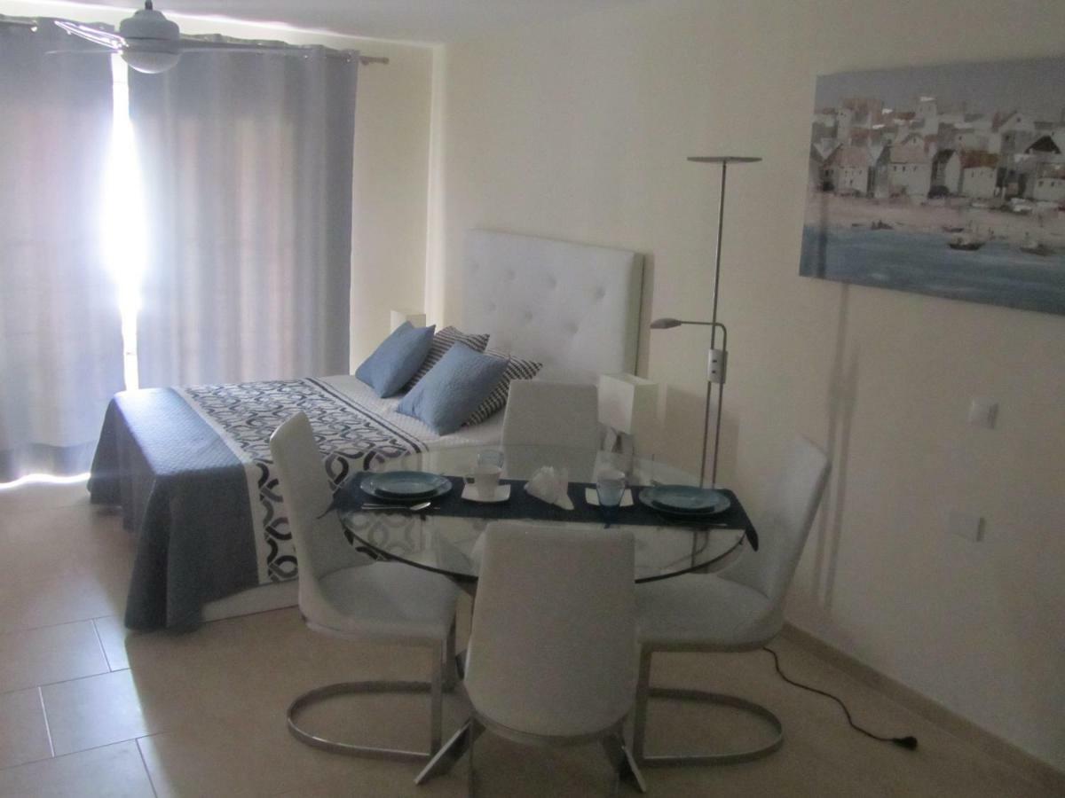 Cristianos Studio, Modern, Spacious, Pool,wifi