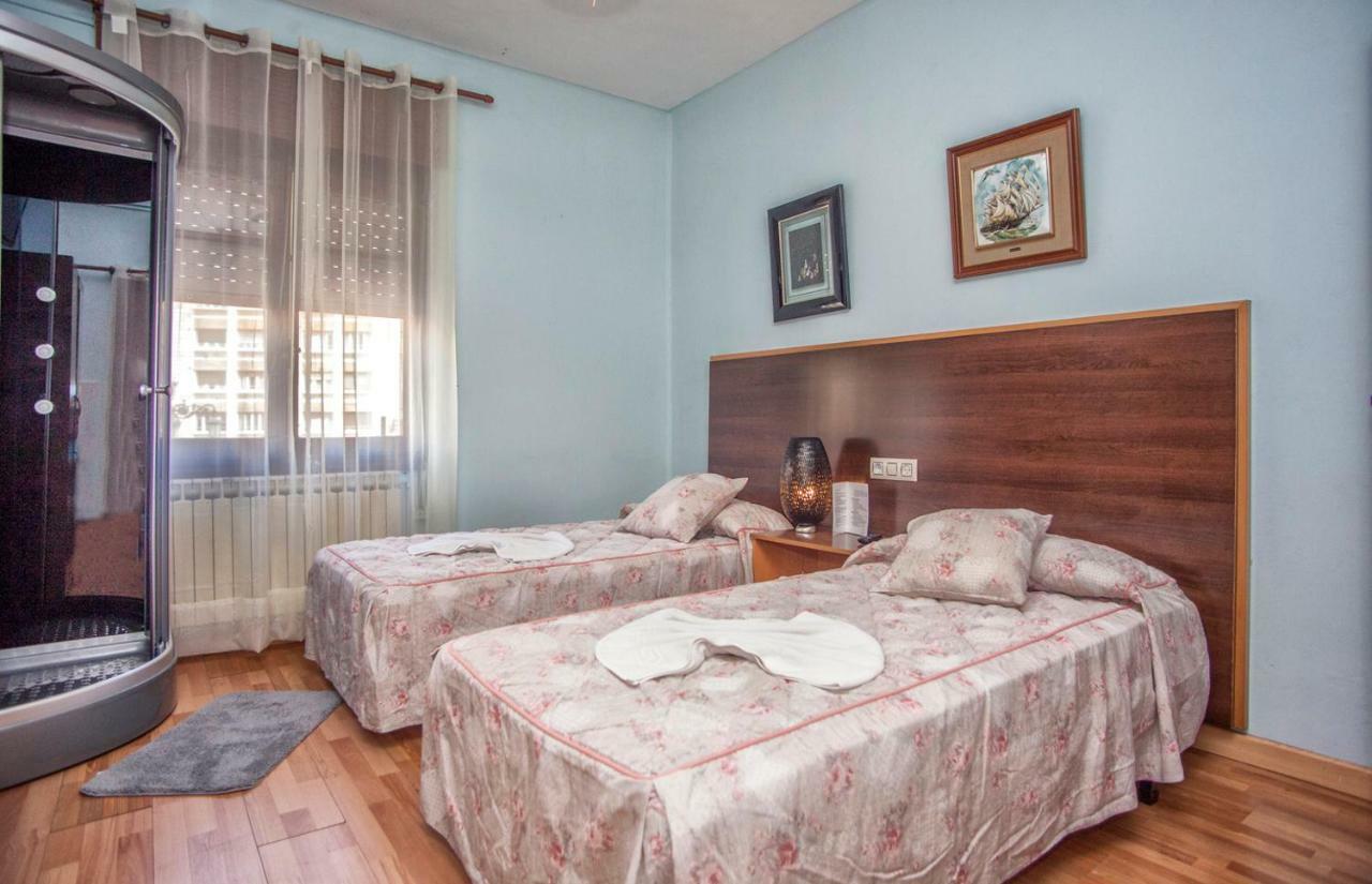 Guest house Hostal Goias *