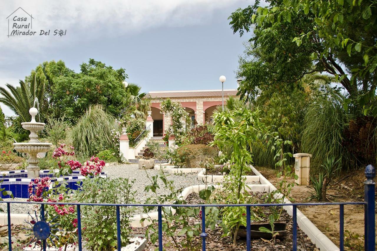 Mirador Del Sol, 45min Playas De Donana, 35min De Sevilla Holiday home *