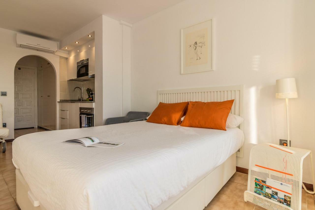 Holidays Penthouse: Panoramic Port Views With Free Wifi & Parking Apartment Roses