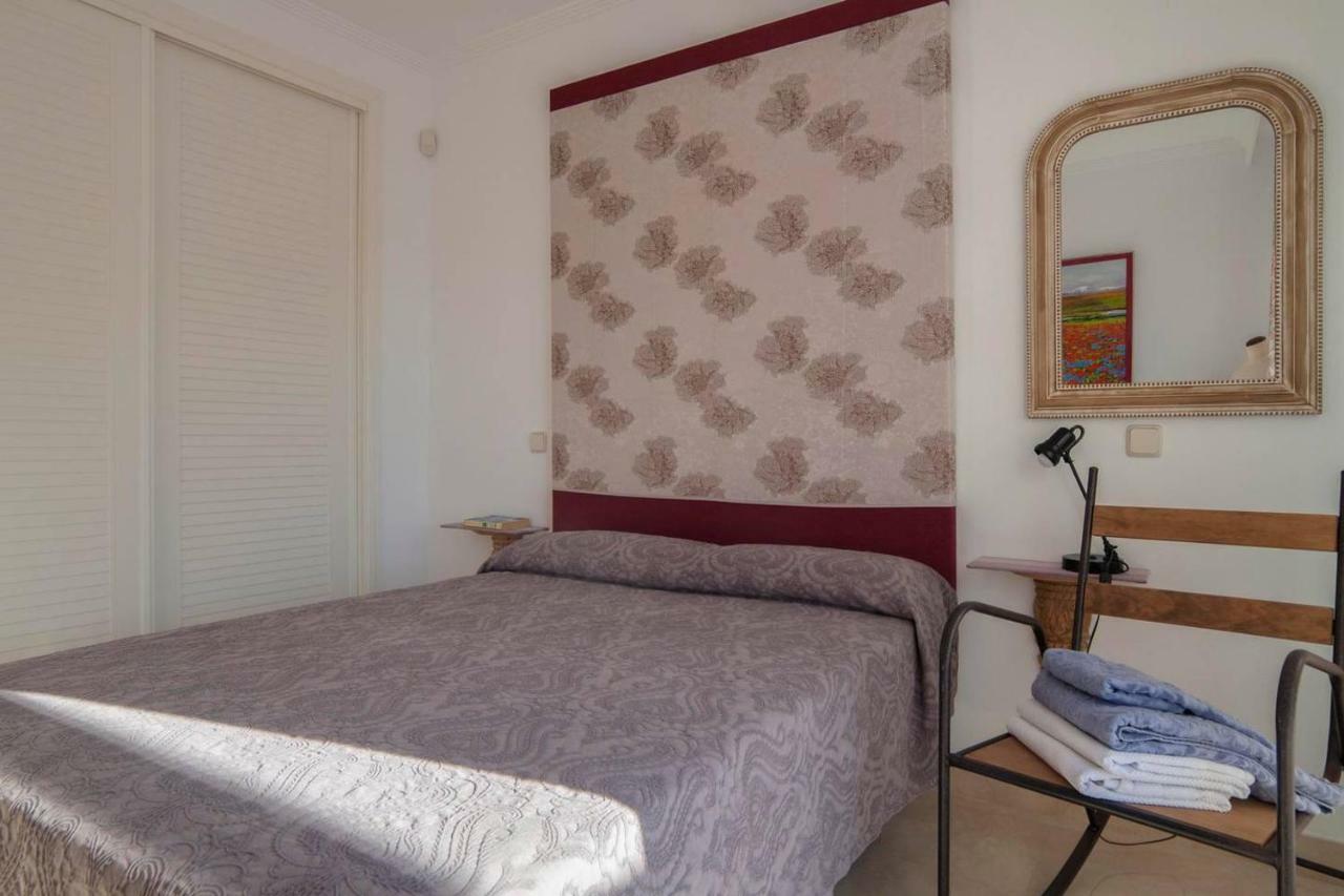 Calanova Sunny Apartment