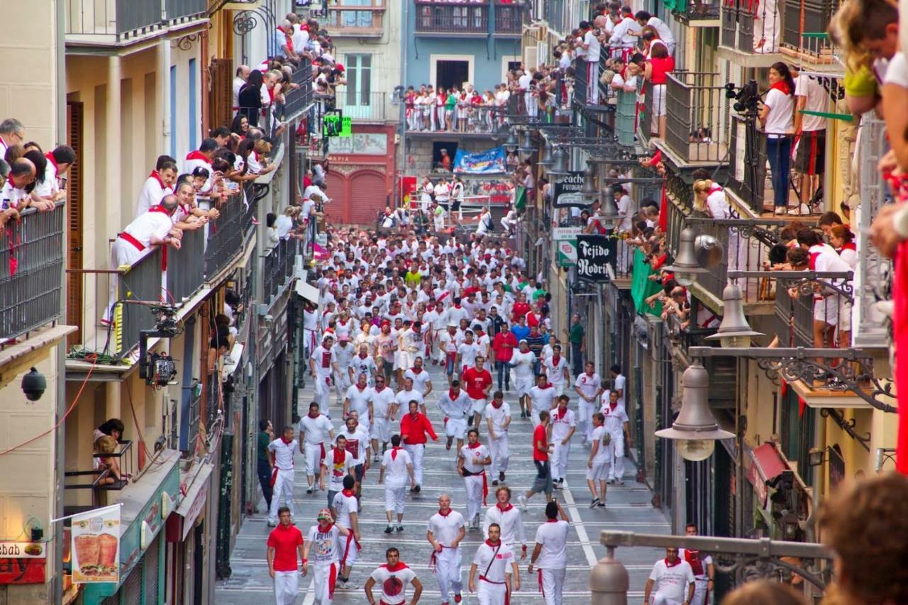 Balcon Curva De Estafeta - Centro Apartment Pamplona
