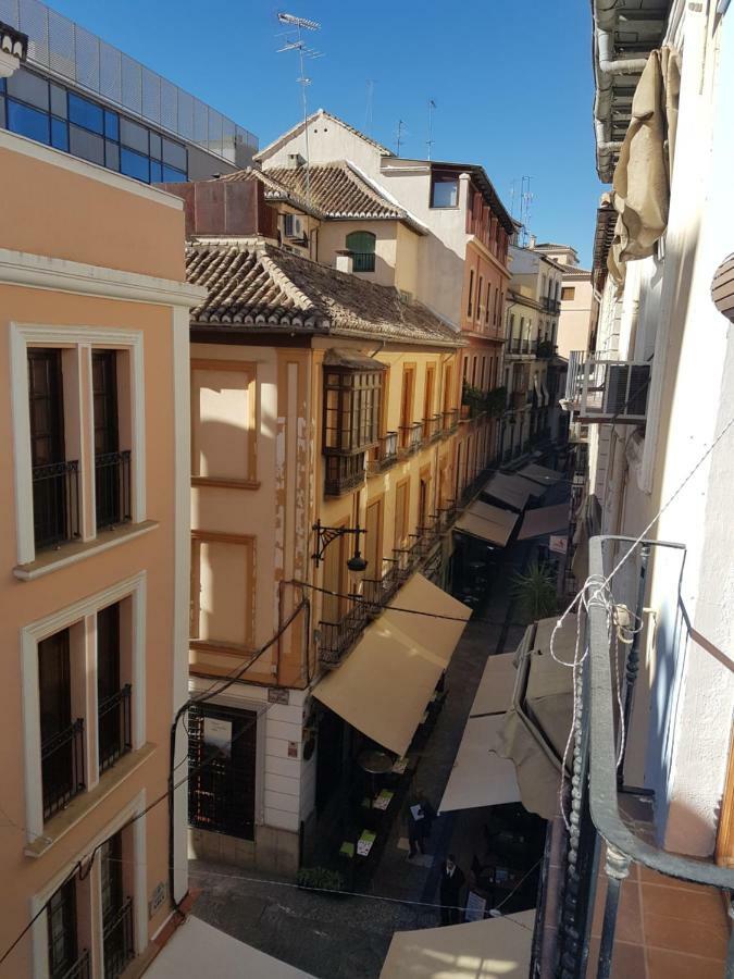 Navas 16 Granada