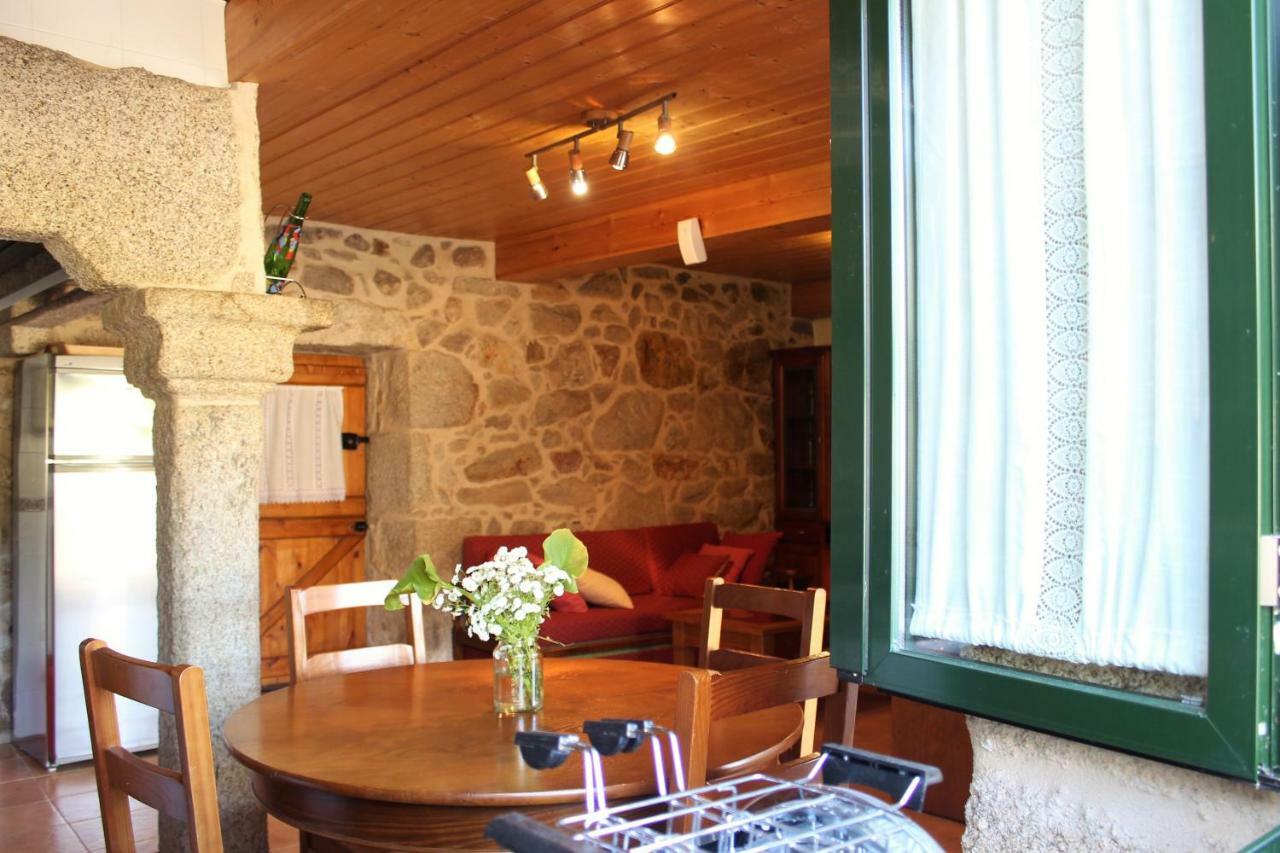 A Casina De Pedra * Noalla (Pontevedra)