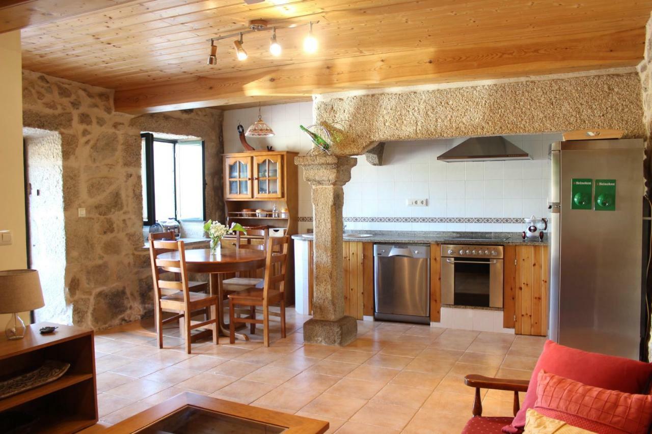 A Casina De Pedra Noalla (Pontevedra)