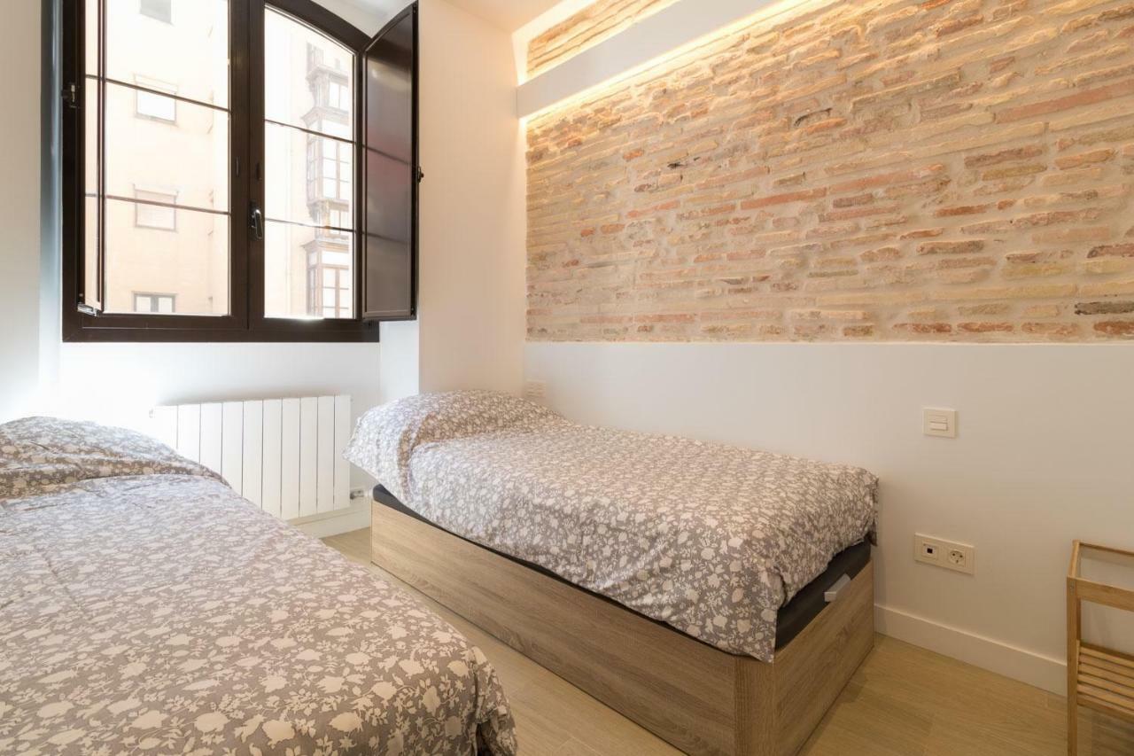 Historical Town Sagasta St Apartment