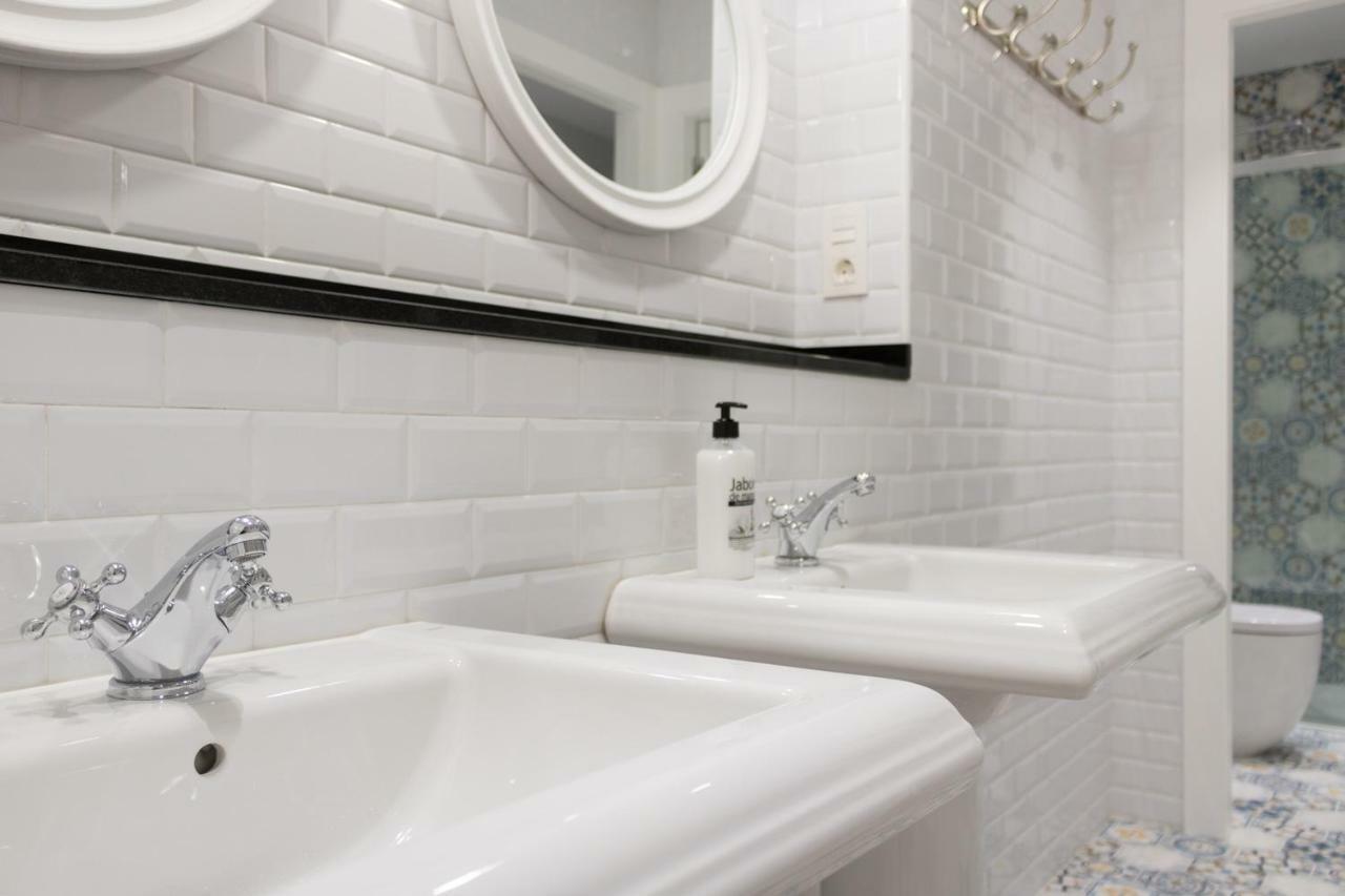 Historical Town Sagasta St Apartment *