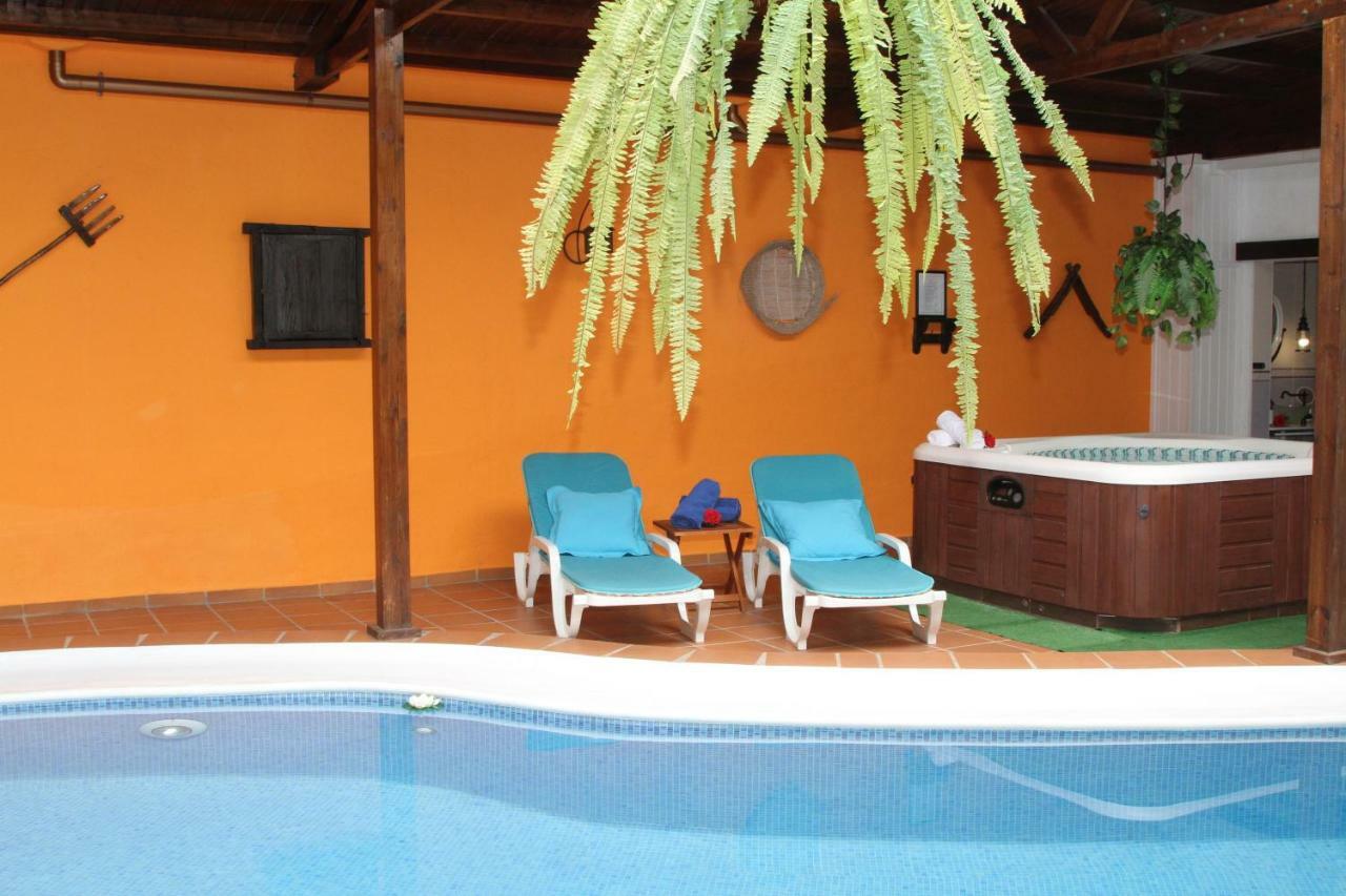 Villa Tinajas Triquivijate