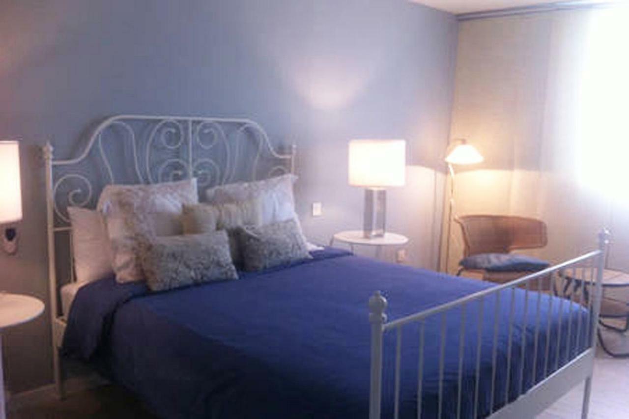 Primera Linea De Playa De Burras Apartamento *