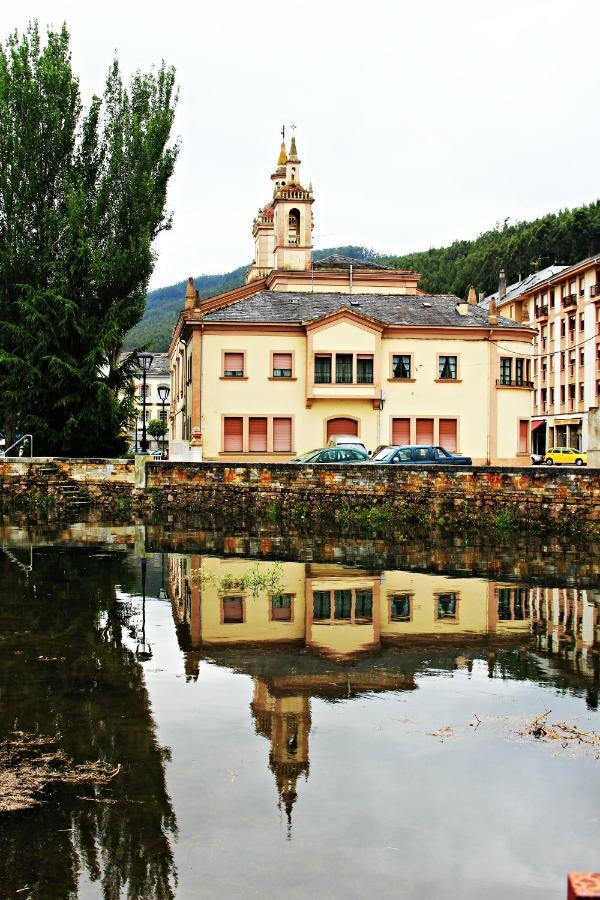 Casa De Aduanas Vegadeo