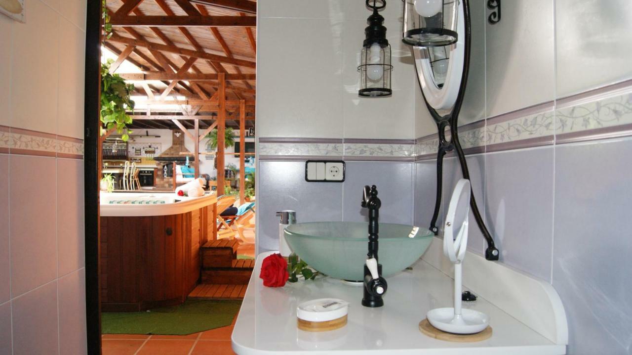 Villa Tinajas Triquivijate