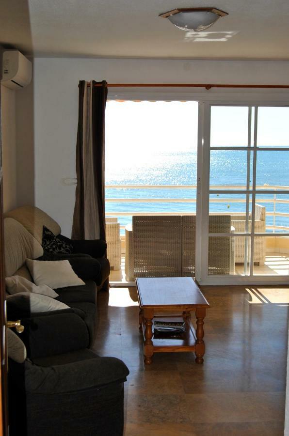 Apartamento Frente Al Mar,primera Linea De Playa *