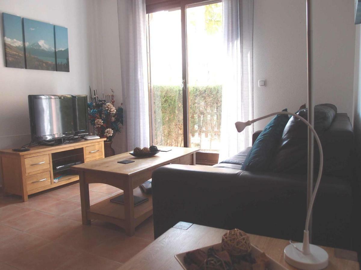 Tranquilo Cerca De Buena Piscina Y Con Buen Aire Acondicionado Apartamento