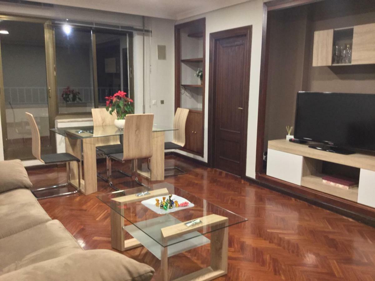 Azafranal-parking Gratis- Apartment
