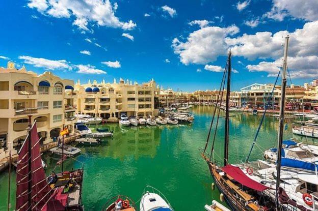 Puerto Marina Apartamento Benalmádena