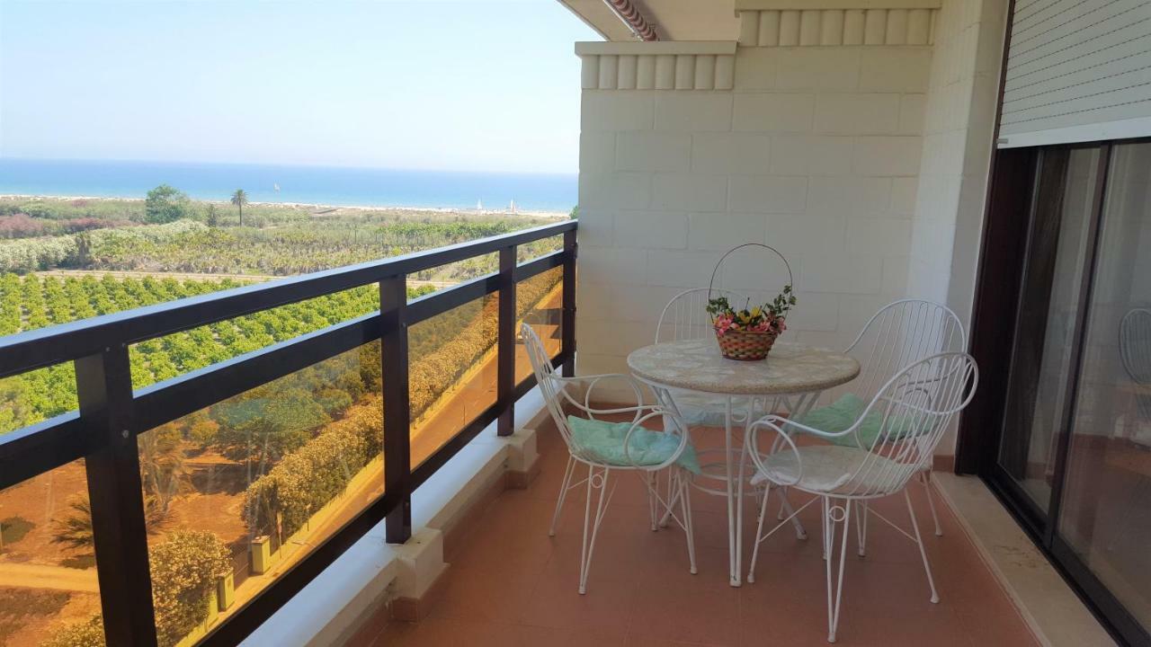 Salinas - Solo Alquiler Familias Apartamento