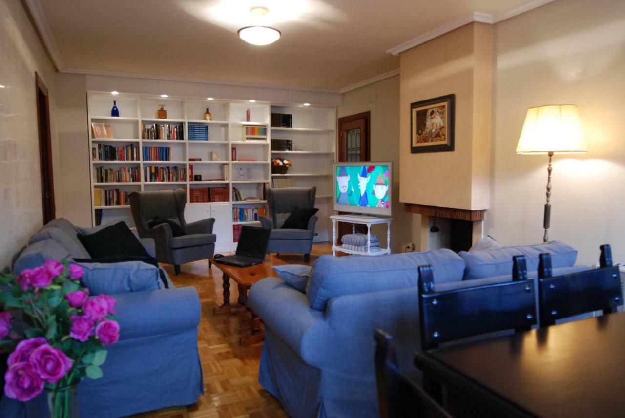 Apartamento Los Sauces I Jaca
